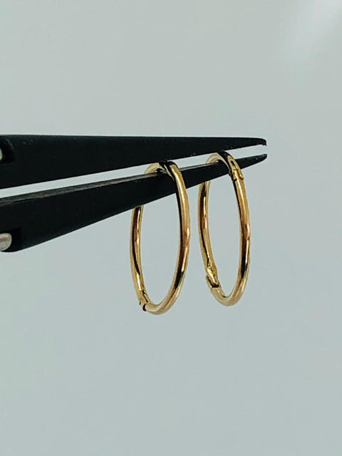 9k yellow gold 12mm hinged sleepers; 0.4g