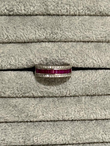 Preowned ring with rubies