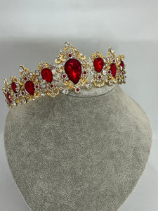 Tiara in yellow metal with vivid red rhinestones (ECN 1069)
