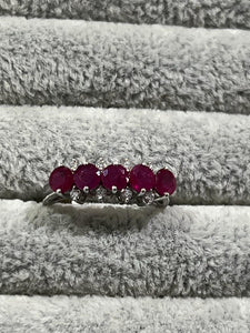18k white gold ring with rubies