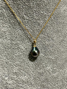 18k gold Tahitian pearl pendant