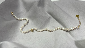 seed pearl bracelet with 18k gold; 7inches; 2.56g