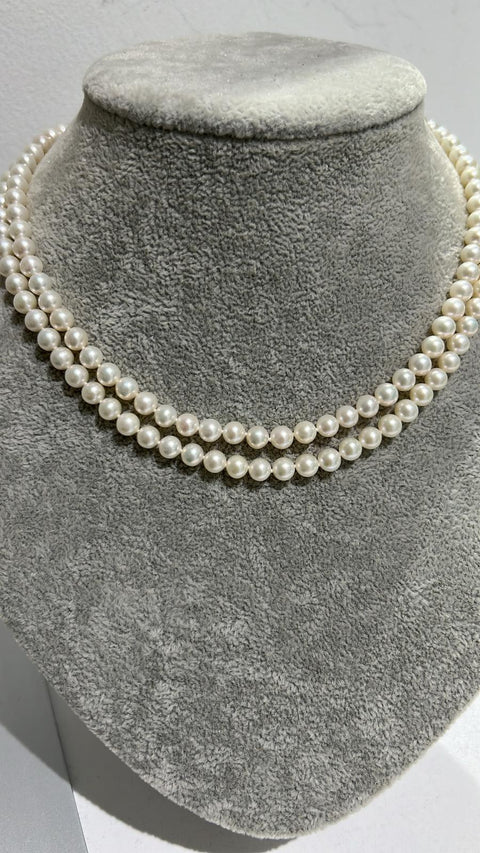 Freshwater double row bracelet with silver clasp; around 16 inches