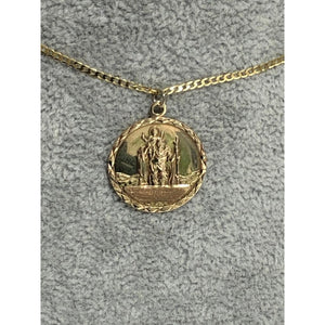 9k yellow gold St Christopher pendant; 1.7g