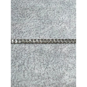 9k white gold curb chain; 20inches; 5.7g; width 3mm
