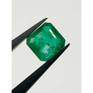 1.73ct natural emerald square cut; 7.4x7.75x4.2mm