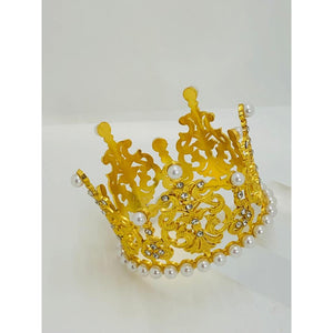 faux pearl crown in yellow metal