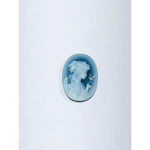 modern small cameo; 0.77g; 15.5mm height